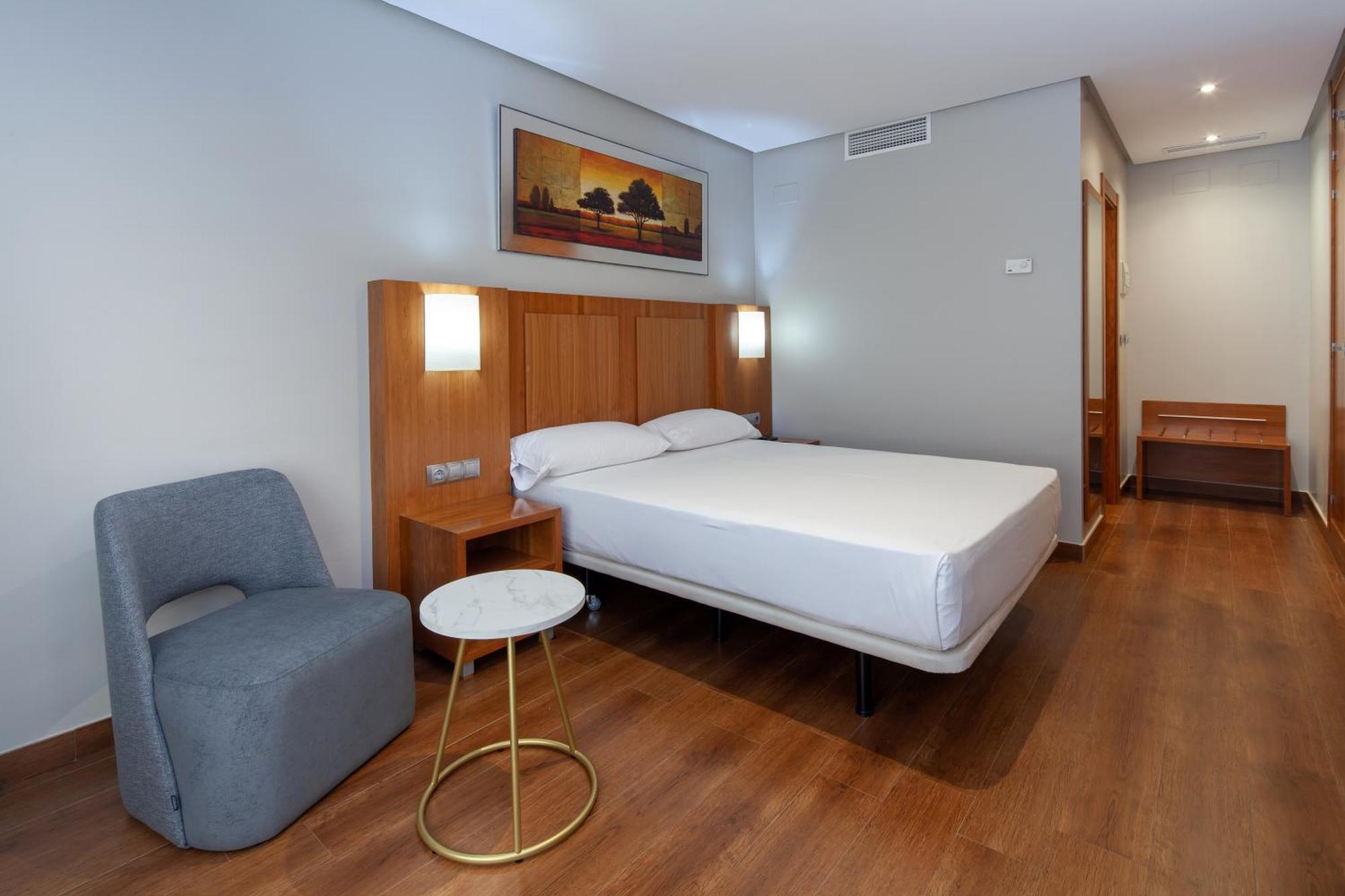 Leflet Sanlucar Hotel Sanlúcar la Mayor Kültér fotó