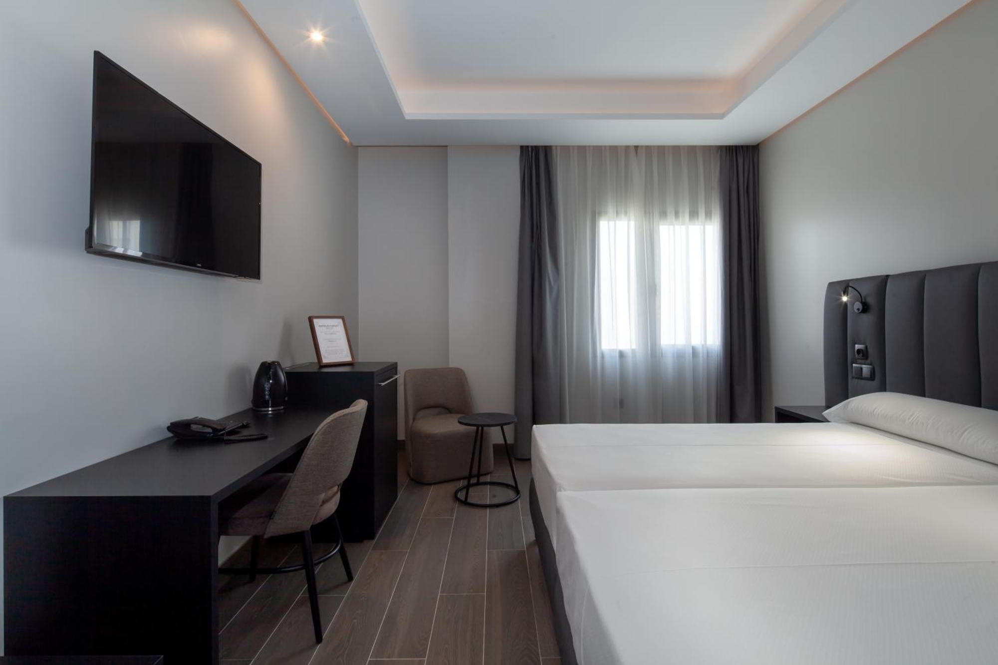 Leflet Sanlucar Hotel Sanlúcar la Mayor Kültér fotó